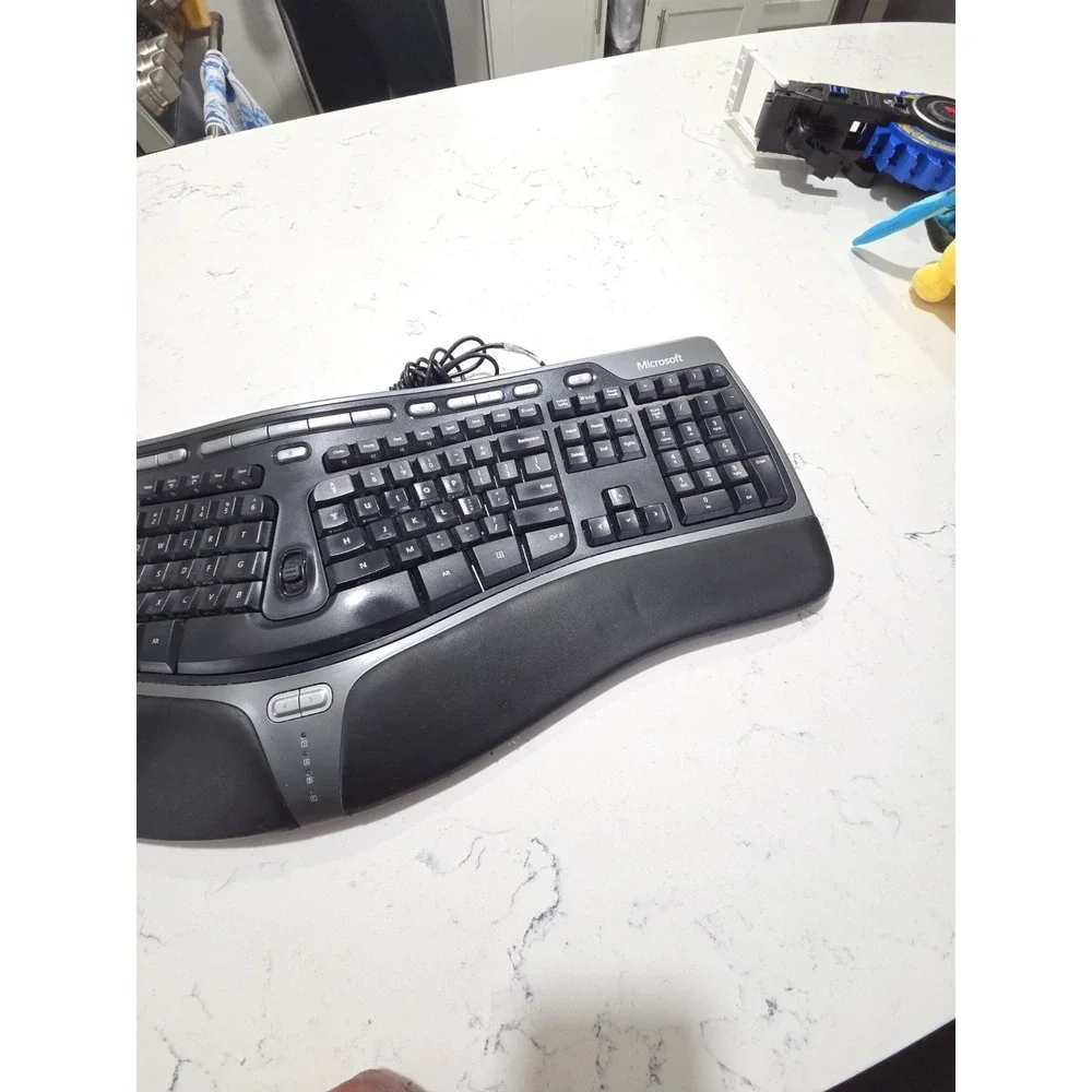 Microsoft Natural Ergonomic 4000 (B2M-00012) Wired Keyboard